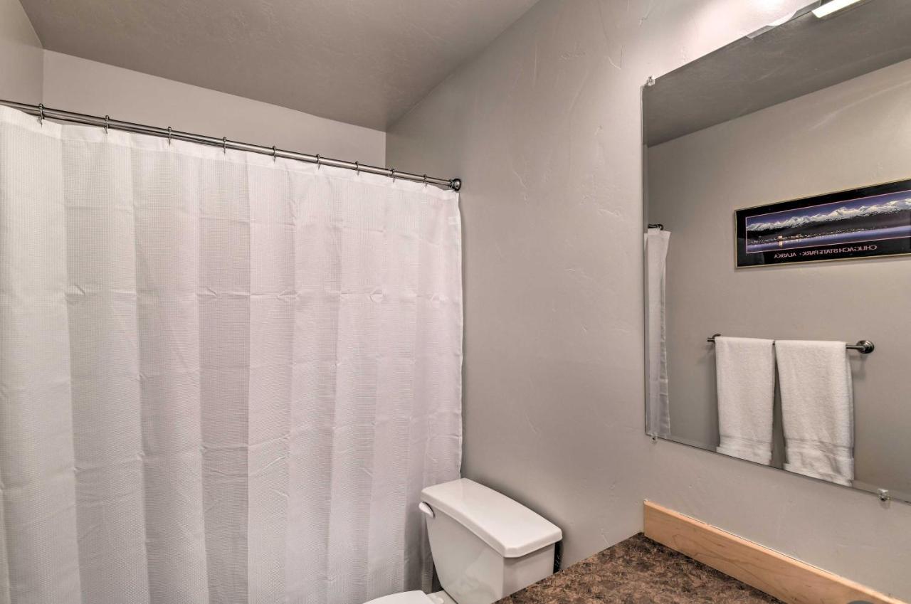 Cozy Anchorage Townhome Less Than Half Mile To Jewel Lake! المظهر الخارجي الصورة
